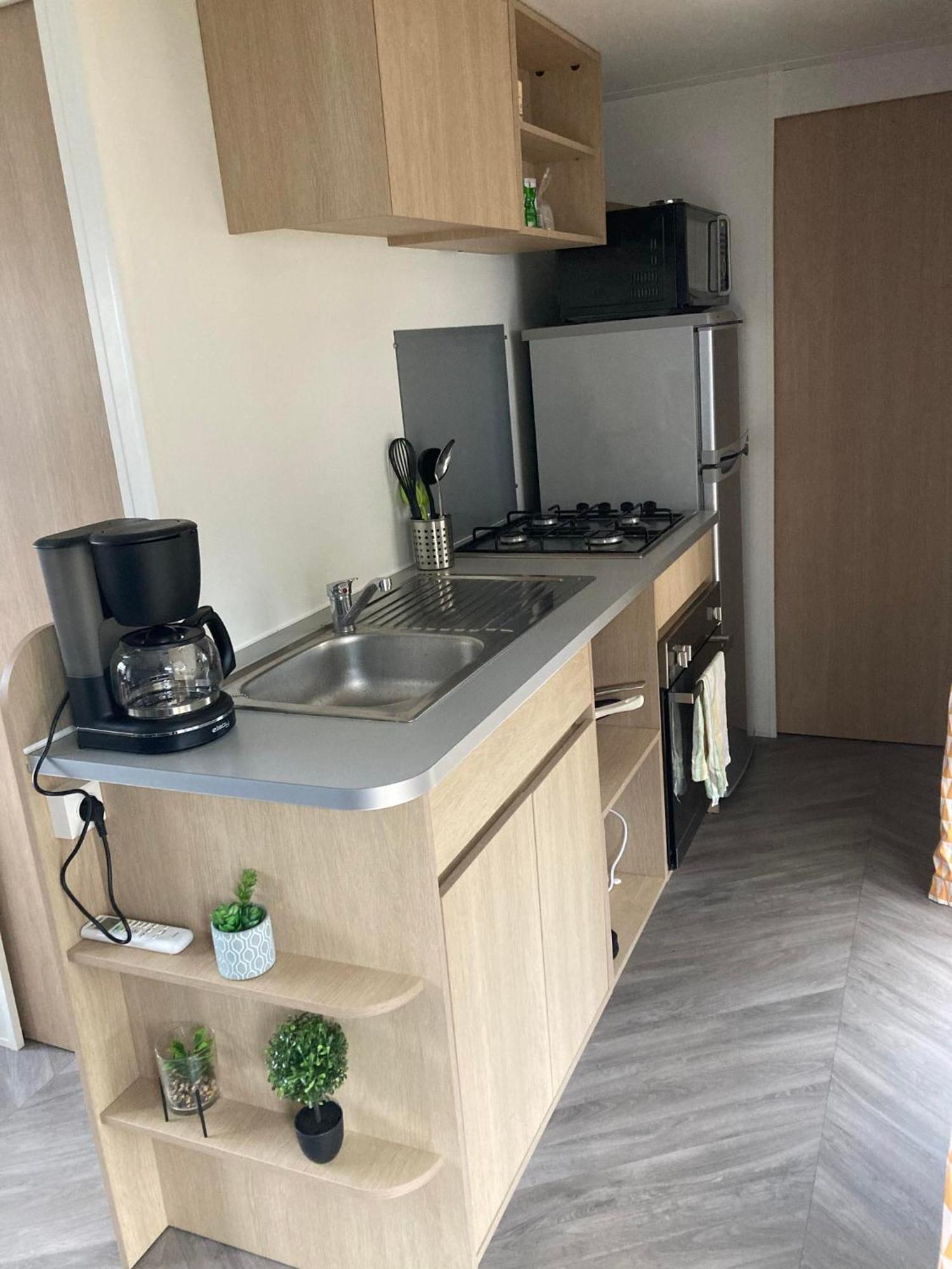 Mobil-Home 4 Places Climatise Dans Camping 4* La Tremblade Exterior photo